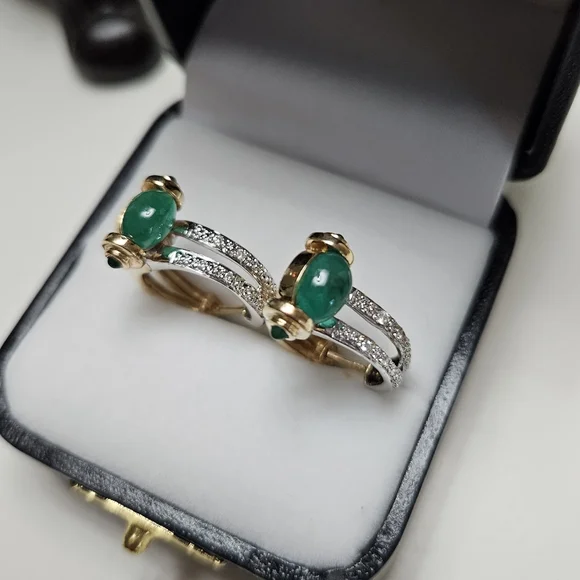 14kt yellow and white gold set. Ring and earring.  Size 5. - Picture 3 of 4